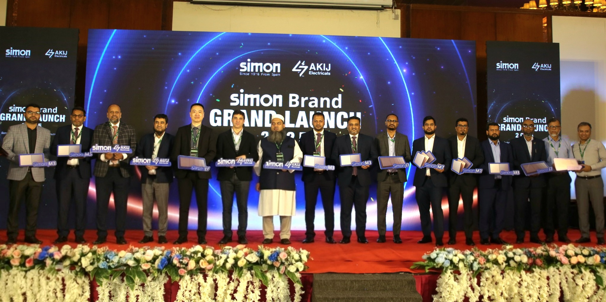 Spanish brand Simon debuts in Bangladesh with Akij Venture